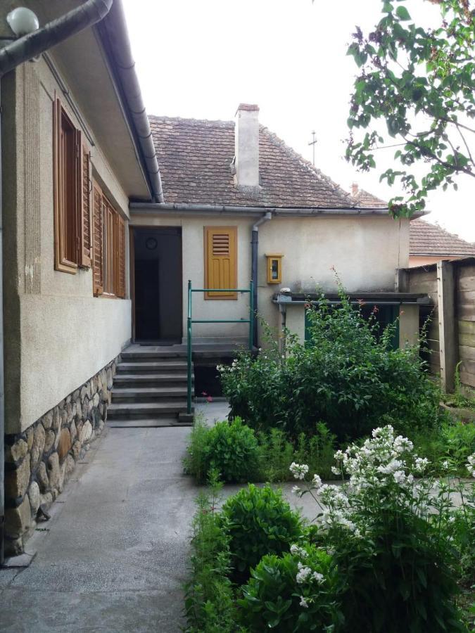 Guest House - Wai Derhim Сибиу Екстериор снимка